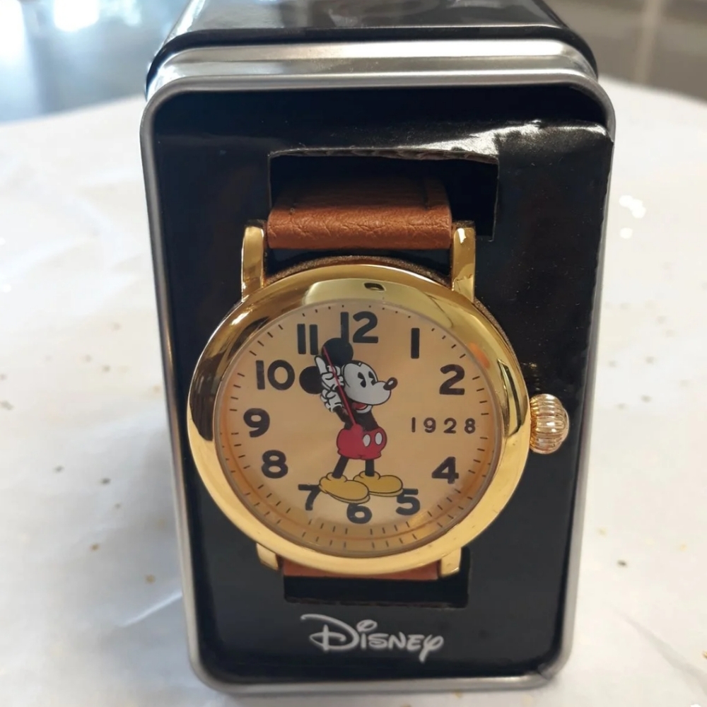 Mickey Mouse Watch - Picture 3 of 3